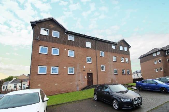 Railroad Apartment Wishaw  Exterior photo
